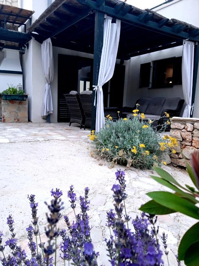 Lavender Hill Hvar Villa - Pool, Jacuzzi,Sauna,Bbq 斯塔里格勒 外观 照片